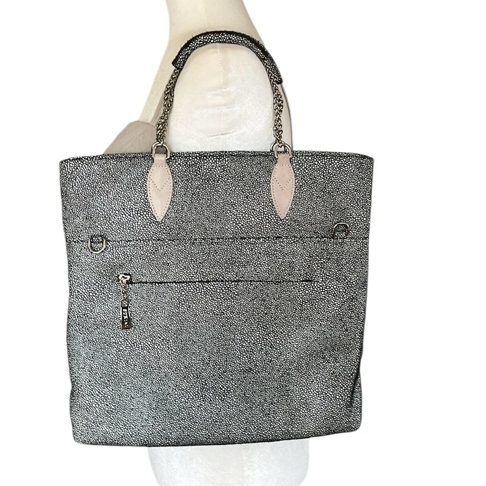 SORIAL Black and White Pebbled/ Dot Shimmer Chain Link Hand Bag